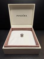 Gebruikte Pandora Web: Sterling Zilver 925/1000, Gebruikt, Pandora, Ophalen of Verzenden, 1 bedel