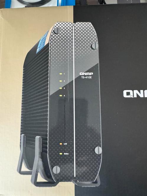 Qnap TS-410E compleet in verpakking, Computers en Software, NAS, Zo goed als nieuw, Ophalen of Verzenden