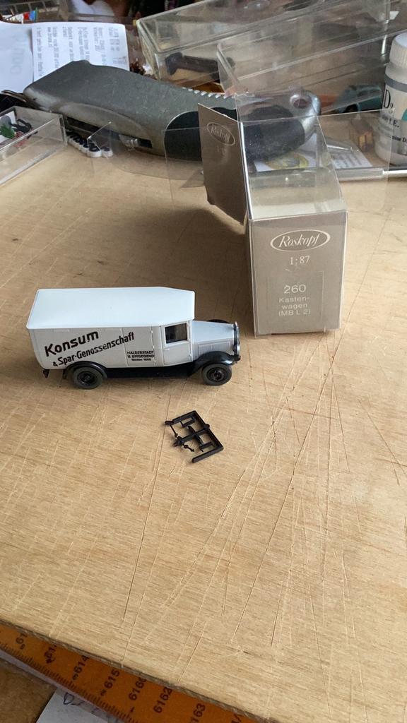 Roskopf 260 Mercedes Benz L2 met los te monteren onderdelen, Hobby en Vrije tijd, Modelauto's | 1:87, Nieuw, Bus of Vrachtwagen