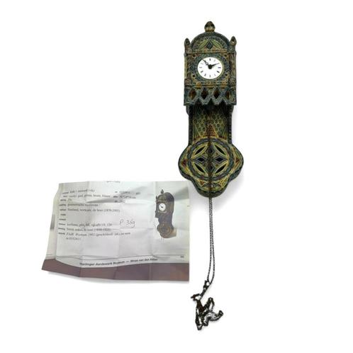 Kerfsnede hangklok, Antiek en Kunst, Antiek | Keramiek en Aardewerk, Ophalen of Verzenden