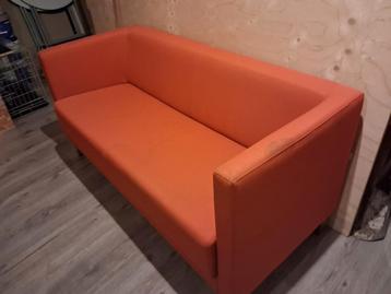 Gratis Tweezit bank   beschikbaar voor biedingen