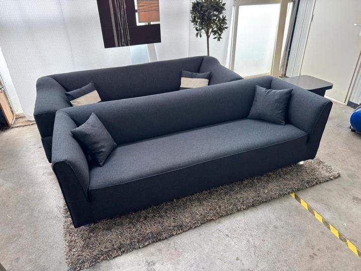 Uitverkoop! Gelderland 3-zitsbank donkerblauw met 60%korting, Huis en Inrichting, Banken | Bankstellen, Zo goed als nieuw, Vierpersoons of meer