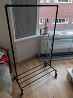 Black clothes rack, Ophalen, Zo goed als nieuw