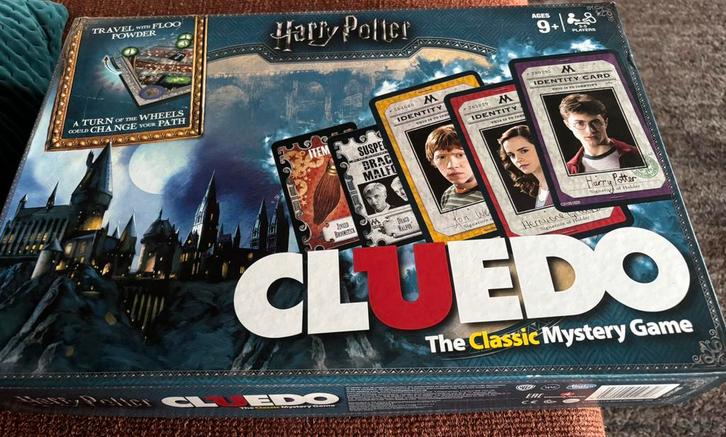 Harry Potter Cluedo – Engelse editie – nauwelijks gebruikt, Hobby en Vrije tijd, Gezelschapsspellen | Bordspellen, Zo goed als nieuw