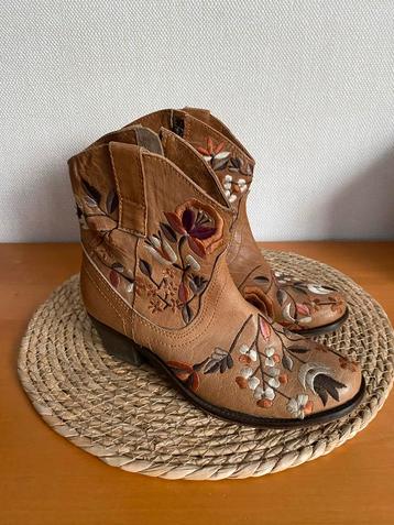 Lazamani laarsjes - Maat 38 beschikbaar voor biedingen