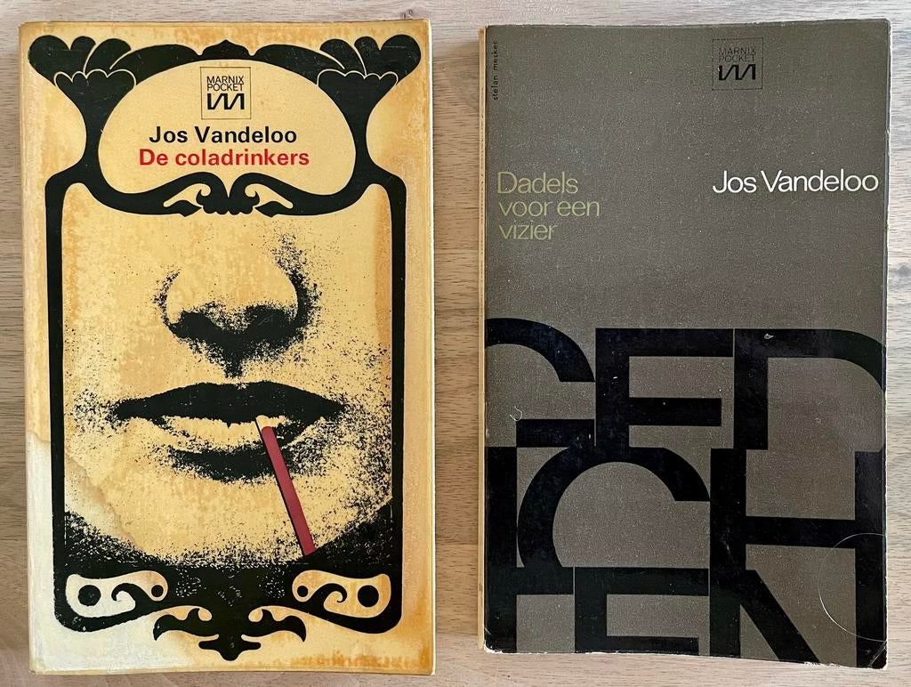 Jos Vandeloo: De coladrinkers en Dadels voor een vizier., Ophalen of Verzenden, Gelezen