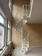 Gietijzeren wenteltrap met bordes, 3 meter hoog, Doe-het-zelf en Verbouw, Ladders en Trappen, Ophalen, Gebruikt, Trap, 2 tot 4 meter