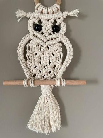 Macramé uil wandhanger  beschikbaar voor biedingen