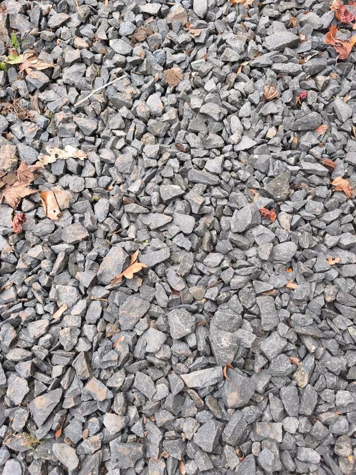 Gratis basalt split grof in zakken ophalen Borne (Twente), Tuin en Terras, Grind, Keien en Split, Gebruikt, Split, Antraciet, Basalt