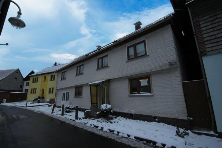 Goed onderhouden vrijstaand huis (EFH) in rustige woonwijk, Huizen en Kamers, Buitenland, Duitsland, Woonhuis, Stad, Verkoop zonder makelaar