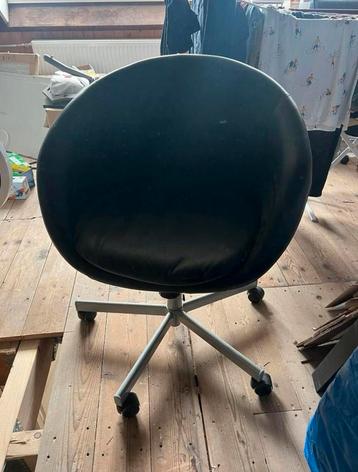 (Bureau)stoel beschikbaar voor biedingen