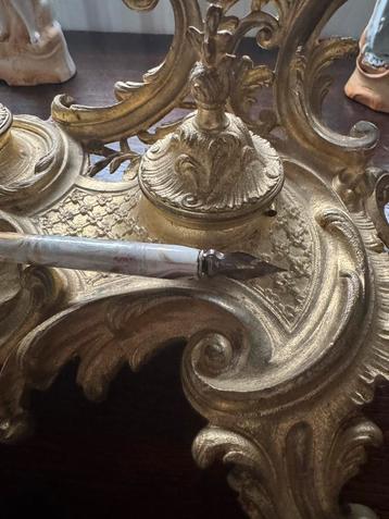 Antiek Gouden Inktstel met Pen beschikbaar voor biedingen