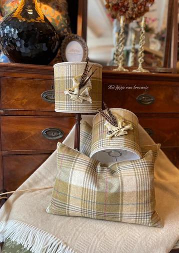 Engelse SET Tweed lampenkappen Abraham Moon Wheat Check beschikbaar voor biedingen