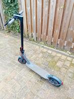 Elektrische Step 31 km/u + Oplader, Ophalen, Zo goed als nieuw, Elektrische step (E-scooter)