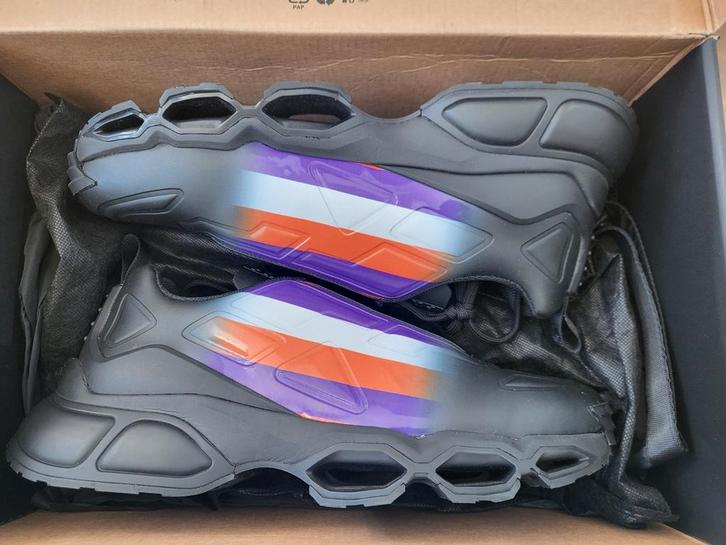 Prada Collision Cross 42 blockbuster nieuw €890 nu €250 LV 1, Kleding | Heren, Schoenen, Nieuw, Sneakers of Gympen, Zwart, Ophalen of Verzenden