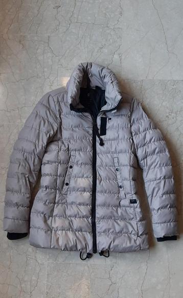 G-Star Damesjas - Maat  M Kleur grijs. beschikbaar voor biedingen