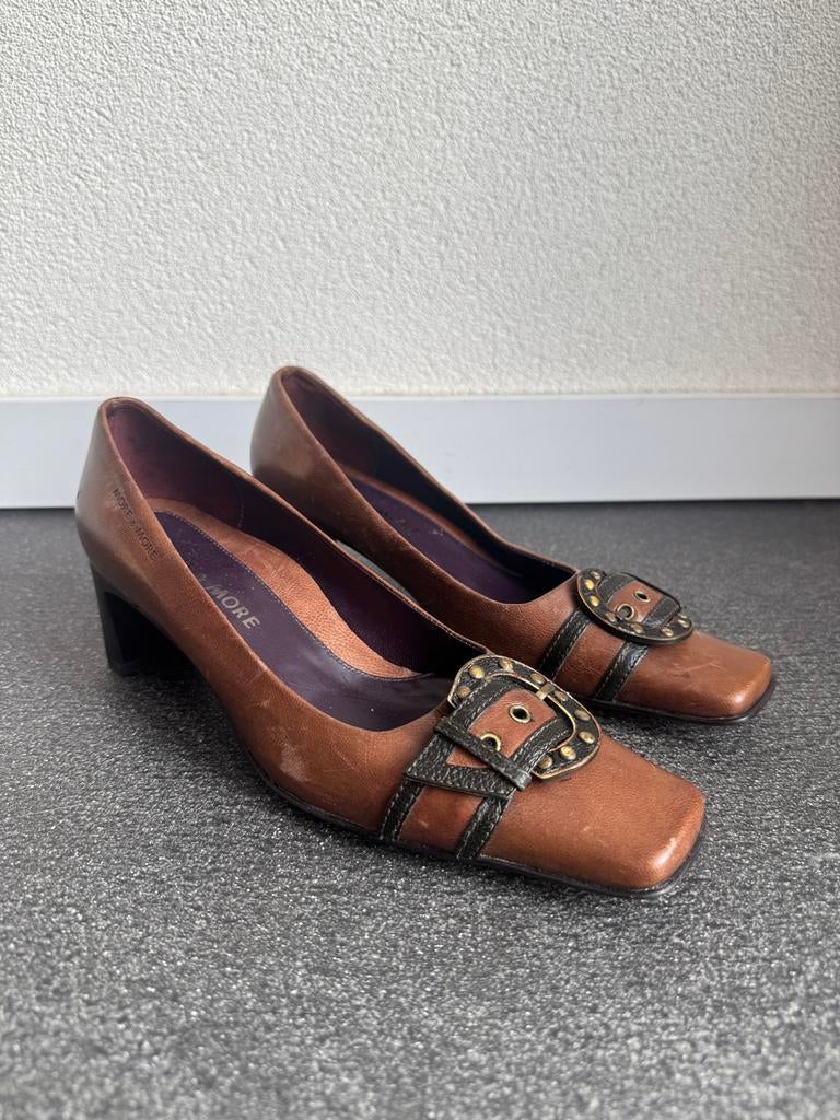 Vintage Y2K bruine leren hakken pumps met grote gesp, Kleding | Dames, Schoenen, Zo goed als nieuw, Pumps, Bruin, Ophalen of Verzenden
