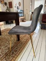 2x Grijze Velvet Eetkamerstoelen met Gouden Poten, Twee, Ophalen of Verzenden, Zo goed als nieuw, Metaal