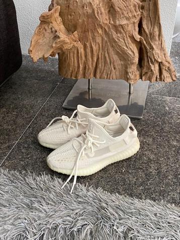 Adidas Yeezy Boost 350 V2 41.5 beschikbaar voor biedingen
