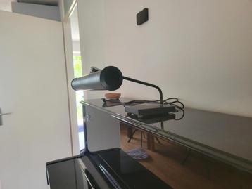 Zwarte pianolamp vintage beschikbaar voor biedingen