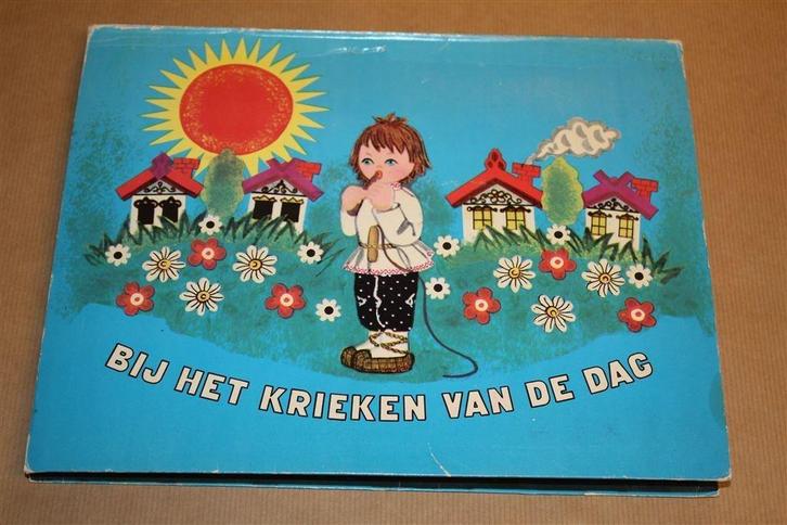 Bij het krieken van de dag - Russische kinderversjes, Boeken, Prentenboeken en Plaatjesalbums, Gelezen, Ophalen of Verzenden
