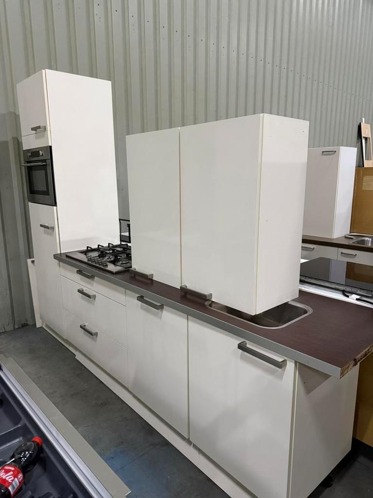 Complete Rechte Keuken + Apparatuur + GEDEMONTEERD, Huis en Inrichting, Keuken | Complete keukens, Wit, Verzenden