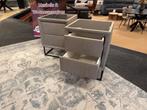 Nachtkastjes Taupe/Metaal 2x €175,- Direct/leverbaar E-7123, Ophalen, Minder dan 45 cm, Metaal of Aluminium, Nieuw