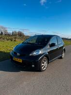 Toyota Aygo 1.0 12V Vvt-i 5DRS 2011 Zwart, Auto's, Toyota, Voorwielaandrijving, 4 stoelen, Origineel Nederlands, Handgeschakeld