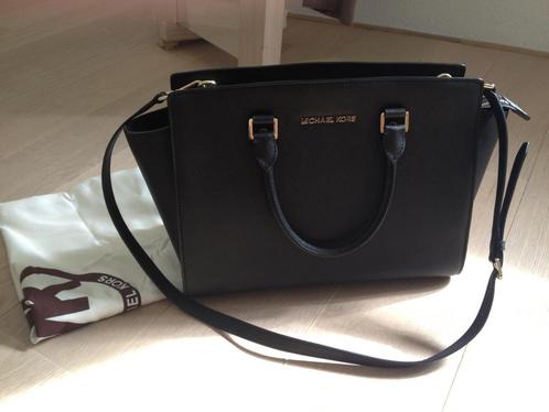 Michael Kors tas., Sieraden, Tassen en Uiterlijk, Tassen | Damestassen, Zo goed als nieuw, Handtas, Zwart, Ophalen of Verzenden