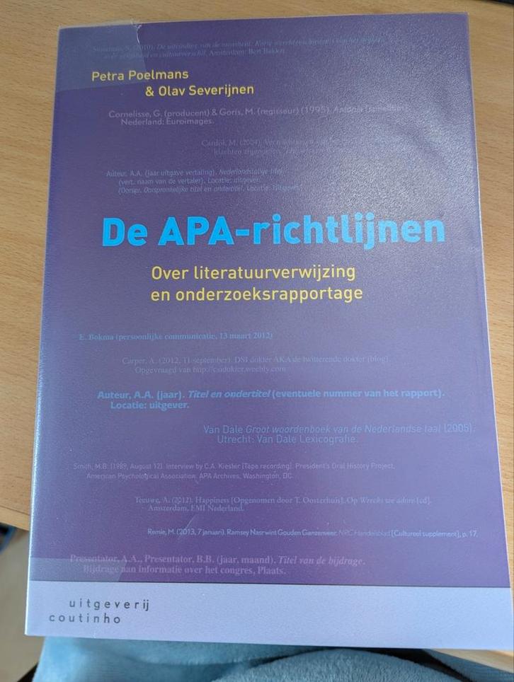 Petra Poelmans - De APA-richtlijnen, Boeken, Studieboeken en Cursussen, Zo goed als nieuw, Ophalen of Verzenden