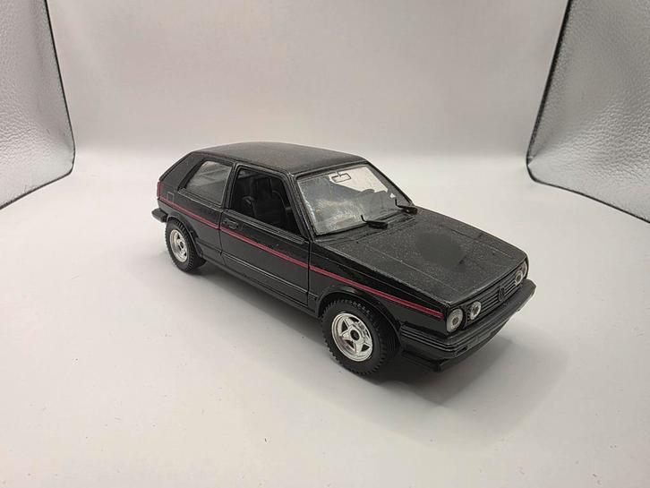 Vw golf 2 gti, Hobby en Vrije tijd, Modelauto's | 1:24, Zo goed als nieuw, Overige merken, Ophalen of Verzenden
