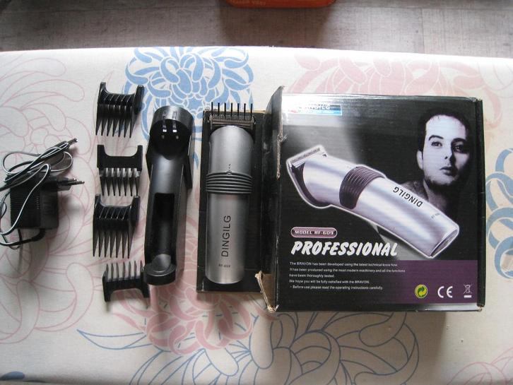 Dingling baard trimmer RF-609, Witgoed en Apparatuur, Persoonlijke-verzorgingsapparatuur, Gebruikt, Scheren en Epileren, Ophalen of Verzenden