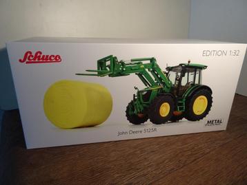 Te koop Schuco John Deere 5125R met voorlader. beschikbaar voor biedingen