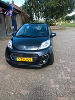 Peugeot 107 1.0 12V 5DR 2013 Grijs, Auto's, Voorwielaandrijving, Stof, 4 stoelen, Origineel Nederlands