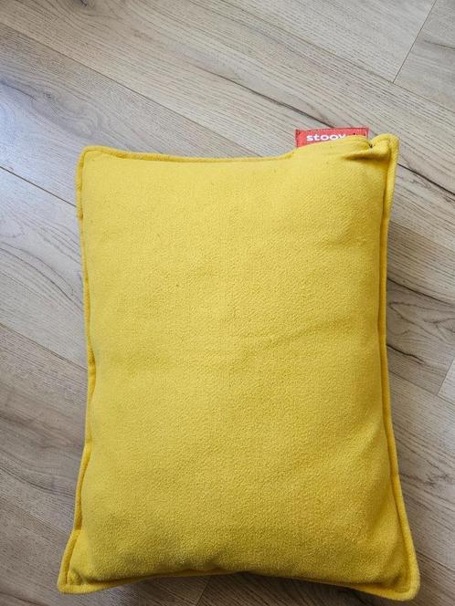 Stoov Ploov warmte kussen (zonder werkende b atterij), Huis en Inrichting, Woonaccessoires | Kussens, Zo goed als nieuw, Geel