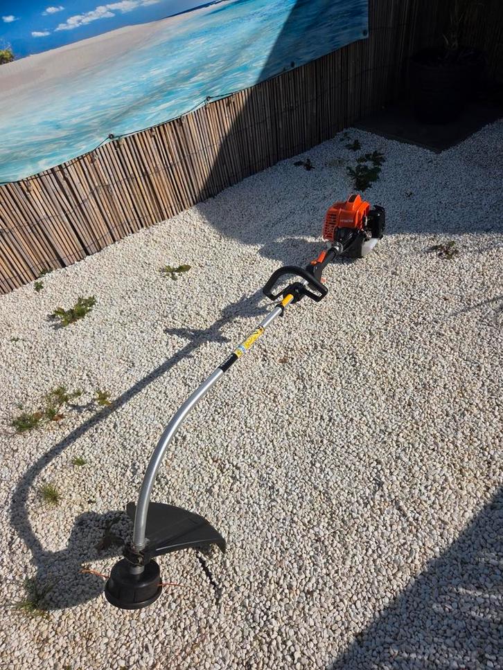 Bosmaaier / Trimmer - Goed Onderhouden, Tuin en Terras, Bosmaaiers, Gebruikt, Benzine, 30 tot 50 cm, Ophalen of Verzenden