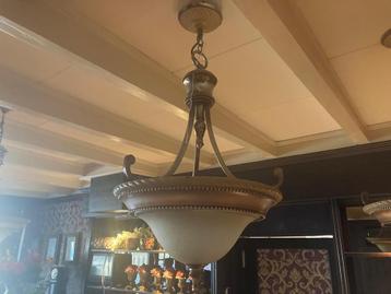 Hang lampen / lampen beschikbaar voor biedingen