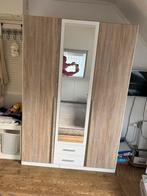 Gratis 3-deurs kledingkast (beschadigd), Ophalen, Kunststof, Gebruikt, 200 cm of meer