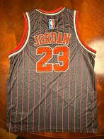 Chicago Bulls Jersey maat S - Michael Jordan 23, Ophalen of Verzenden, Zo goed als nieuw, Kleding