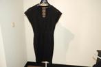 Karen Millen gebreide jurk zwart open sier kant op de rug 3, Maat 38/40 (M), Karen Millen, Verzenden, Zwart