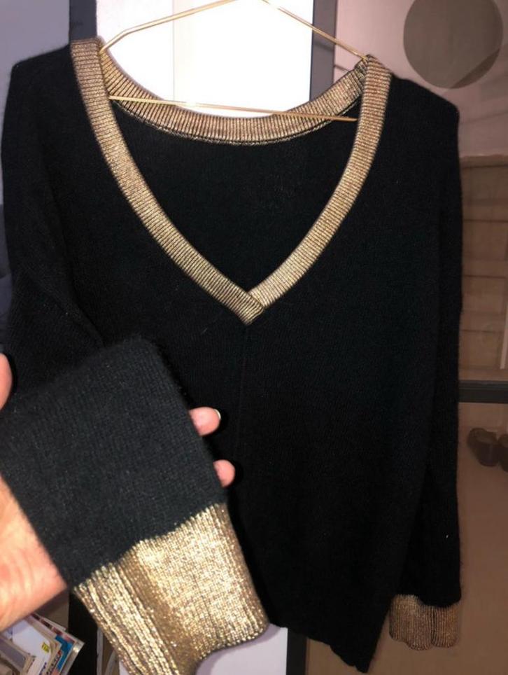 ESSENTIEL ANTWERP NIEUWE wollen trui + goudkleurige biezen, Kleding | Dames, Truien en Vesten, Nieuw, Maat 36 (S), Zwart, Ophalen of Verzenden