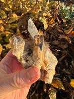 Mooie rookkwarts met grote punt, Ophalen of Verzenden, Mineraal