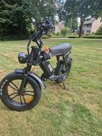 V8 C80! Nieuw en in top staat (40km op teller), Fietsen en Brommers, Brommers | Tomos, Ophalen, Zo goed als nieuw, Overige modellen