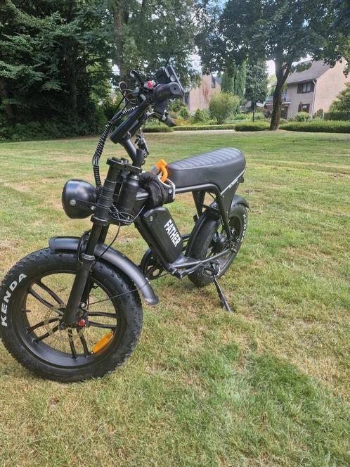 V8 C80! Nieuw en in top staat (40km op teller), Fietsen en Brommers, Brommers | Tomos, Zo goed als nieuw, Overige modellen, Ophalen