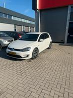 Volkswagen Golf 1.4 TSI Phev 204pk 5D DSG 2015 Wit, Auto's, Volkswagen, Euro 5, Stof, Zwart, 4 cilinders