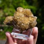 fluoriet uit moscona #9, Verzamelen, Mineralen en Fossielen, Ophalen of Verzenden, Mineraal