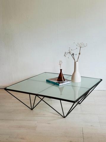 Vintage Italiaanse salontafel Paolo Piva stijl beschikbaar voor biedingen