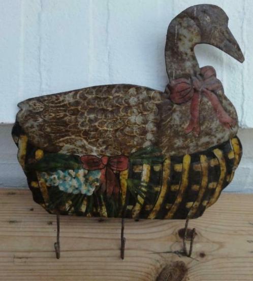 Verweerd metalen gans/ eend kapstokje, oude look, PASEN, Antiek en Kunst, Curiosa en Brocante, Ophalen of Verzenden