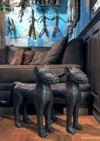 2 grote bronzen luipaarden Benin 14kg p.stuk 68Lx45cm hoog, Ophalen