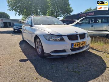 BMW 3-serie Touring 318i ((((( MOTOR DEFECT ))))) beschikbaar voor biedingen